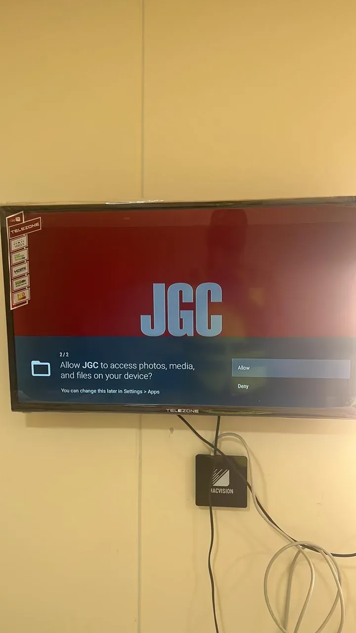 مرجع للضيافة المتصلة في نيوم يوضح تفعيل التلفزيون وإعداد نظام JGC